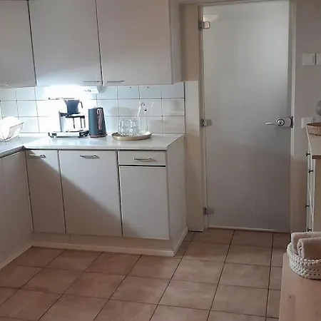 Apartament Omakotitalon Alakerta Saunalla *